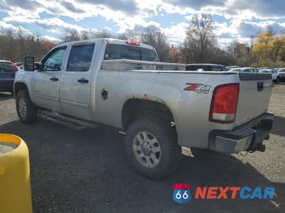 Drugie zdjęcie samochodu z przodu: 2011 GMC SIERRA K2500 SLE VIN:1GT120C88BF240980 - miniatura