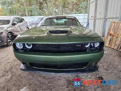 Piąte zdjęcie samochodu w środku: 2021 DODGE CHALLENGER VIN:2C3CDZBT1MH621055 - miniatura