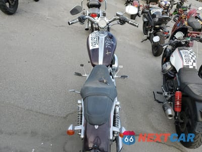 Zdjęcie 6 z 9 samochodu: 2005 HARLEY-DAVIDSON XL883 C VIN:1HD4CJM315K444985 - miniatura