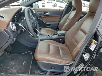 Zdjęcie 7 z 12 samochodu: 2014 MERCEDES-BENZ CLA 250 VIN:WDDSJ4EB8EN103979 - miniatura