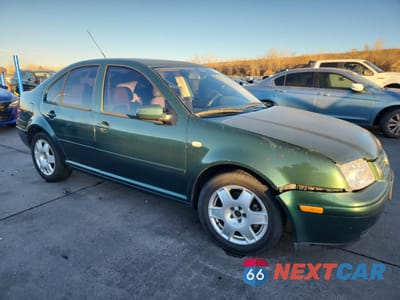 Czwarte zdjęcie samochodu z boku: 2001 VOLKSWAGEN JETTA GLX VIN:3VWTG29MX1M012923 - miniatura