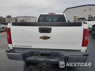 Zdjęcie 6 z 13 samochodu: 2009 CHEVROLET SILVERADO C2500 HEAVY DUTY VIN:1GCHC44K99F142810 - miniatura