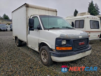 Czwarte zdjęcie samochodu z boku: 2004 GMC SAVANA CUTAWAY G3500 VIN:1GDGG31V741901769 - miniatura