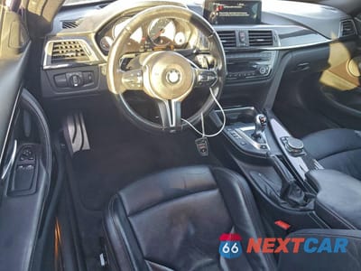 Zdjęcie 8 z 13 samochodu: 2016 BMW M4 VIN:WBS3R9C5XGK336017 - miniatura