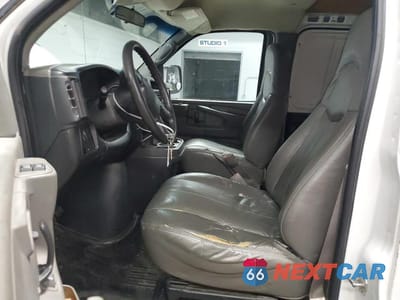 Zdjęcie 7 z 14 samochodu: 2006 CHEVROLET EXPRESS G2500 DELIVERY VAN VIN:1GCGG29U261131543 - miniatura