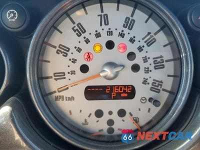 Zdjęcie 9 z 12 samochodu: 2006 MINI COOPER VIN:WMWRC33556TK16213 - miniatura