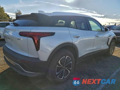 Trzecie zdjęcie samochodu z tyłu: 2024 CHEVROLET BLAZER 2LT VIN:3GNKDBRJ3RS221450 - miniatura