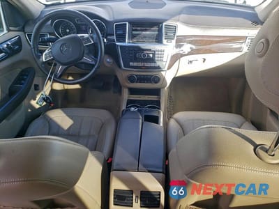 Zdjęcie 8 z 12 samochodu: 2015 MERCEDES-BENZ GL 450 4MATIC VIN:4JGDF6EE3FA533871 - miniatura