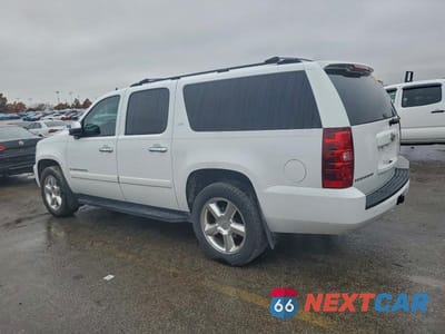 Drugie zdjęcie samochodu z przodu: 2007 CHEVROLET SUBURBAN K1500 VIN:3GNFK163X7G232064 - miniatura