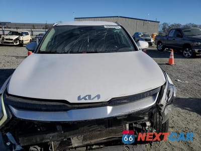 Piąte zdjęcie samochodu w środku: 2023 KIA SPORTAGE EX VIN:5XYK33AF2PG099607 - miniatura