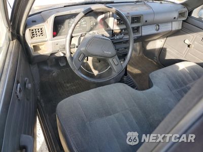 Zdjęcie 8 z 12 samochodu: 1988 TOYOTA PICKUP 1/2 TON RN50 VIN:JT4RN50R9J5145563 - miniatura