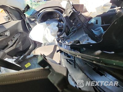 Zdjęcie 8 z 13 samochodu: 2022 FORD ESCAPE SE VIN:1FMCU0G67NUB62795 - miniatura