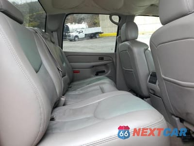 Zdjęcie 11 z 14 samochodu: 2005 CHEVROLET SILVERADO K3500 VIN:1GCJK33245F957748 - miniatura