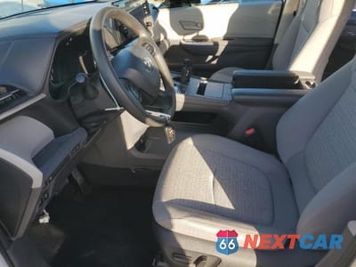 Zdjęcie 7 z 11 samochodu: 2022 TOYOTA SIENNA LE VIN:5TDKRKEC5NS087685 - miniatura