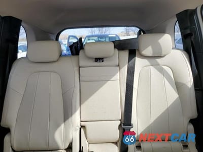 Zdjęcie 10 z 13 samochodu: 2023 MERCEDES-BENZ GLB 250 VIN:W1N4M4GB6PW288515 - miniatura