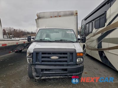 Piąte zdjęcie samochodu w środku: 2014 FORD E350 BOX TRUCK VIN:1FDWE3FL6EDA77918 - miniatura