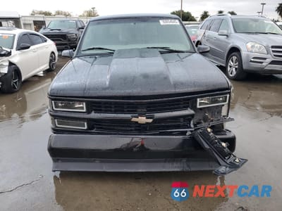 Piąte zdjęcie samochodu w środku: 1997 CHEVROLET TAHOE K1500 VIN:3GNEK18R5VG155386 - miniatura