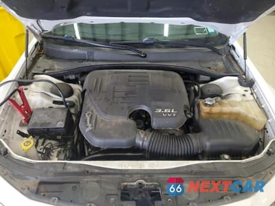 Zdjęcie 11 z 11 samochodu: 2018 CHRYSLER 300 TOURING VIN:2C3CCAAG0JH308146 - miniatura