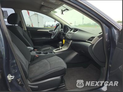 Piąte zdjęcie samochodu w środku: 2014 NISSAN SENTRA S VIN:3N1AB7AP1EY209203 - miniatura