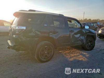 Trzecie zdjęcie samochodu z tyłu: 2024 TOYOTA 4RUNNER SR5 VIN:JTEEU5JR4R5309373 - miniatura