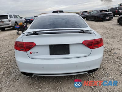 Zdjęcie 6 z 14 samochodu: 2013 AUDI RS5 VIN:WUAC6AFR4DA902306 - miniatura