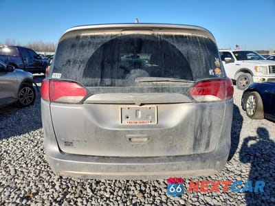 Zdjęcie 6 z 13 samochodu: 2017 CHRYSLER PACIFICA TOURING L VIN:2C4RC1BG6HR771028 - miniatura