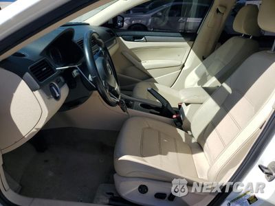 Zdjęcie 7 z 15 samochodu: 2014 VOLKSWAGEN PASSAT SE VIN:1VWBN7A30EC102574 - miniatura