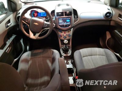 Zdjęcie 8 z 13 samochodu: 2013 CHEVROLET SONIC LT VIN:1G1JD5SH7D4154009 - miniatura