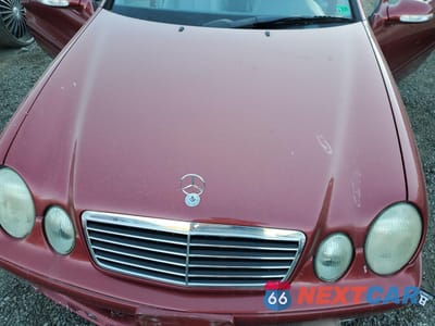 Zdjęcie 11 z 12 samochodu: 2002 MERCEDES-BENZ CLK 430 VIN:WDBLK70G62T112427 - miniatura