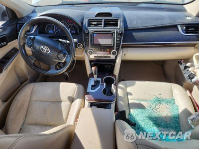 Zdjęcie 8 z 12 samochodu: 2012 TOYOTA CAMRY SE VIN:4T1BK1FK0CU508057 - miniatura