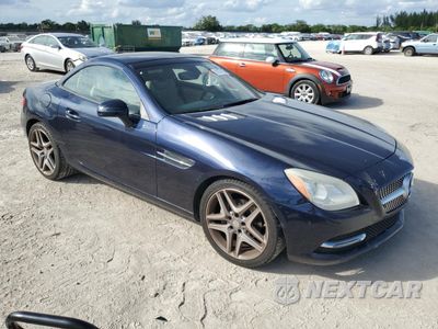 Czwarte zdjęcie samochodu z boku: 2012 MERCEDES-BENZ SLK 250 VIN:WDDPK4HA8CF035406 - miniatura