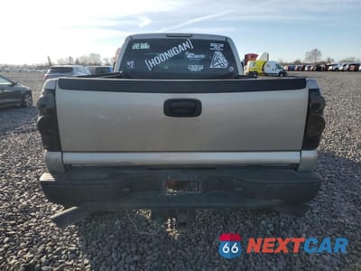 Zdjęcie 6 z 15 samochodu: 2003 CHEVROLET SILVERADO K2500 HEAVY DUTY VIN:1GCHK29U23E144655 - miniatura