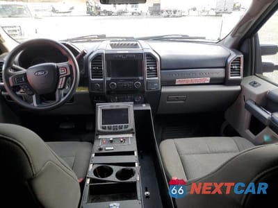 Zdjęcie 8 z 12 samochodu: 2017 FORD F550 SUPER DUTY VIN:1FDUF5HT2HDA04627 - miniatura