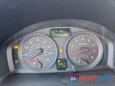 Zdjęcie 9 z 12 samochodu: 2010 VOLVO S40 2.4I VIN:YV1390MS3A2492036 - miniatura