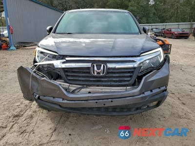 Piąte zdjęcie samochodu w środku: 2017 HONDA RIDGELINE RTL VIN:5FPYK2F69HB002371 - miniatura