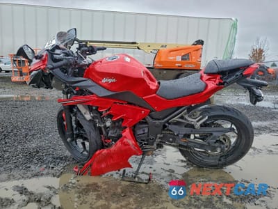 Trzecie zdjęcie samochodu z tyłu: 2016 KAWASAKI EX300 B VIN:JKAEX8B17GDA32918 - miniatura