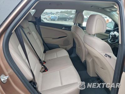 Zdjęcie 10 z 15 samochodu: 2017 HYUNDAI TUCSON SE VIN:KM8J23A40HU342484 - miniatura