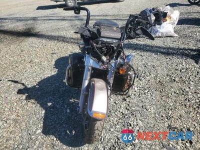 Drugie zdjęcie samochodu z przodu: 2018 HARLEY-DAVIDSON FLHTK ULTRA LIMITED VIN:1HD1KED16JB664404 - miniatura