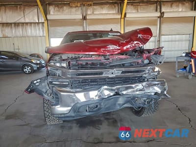 Piąte zdjęcie samochodu w środku: 2019 CHEVROLET SILVERADO K1500 LT VIN:3GCUYDED8KG208087 - miniatura