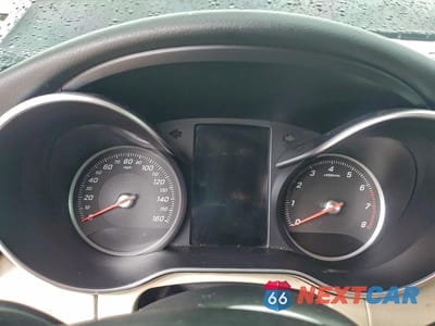 Zdjęcie 9 z 12 samochodu: 2016 MERCEDES-BENZ C 300 4MATIC VIN:55SWF4KB7GU118829 - miniatura