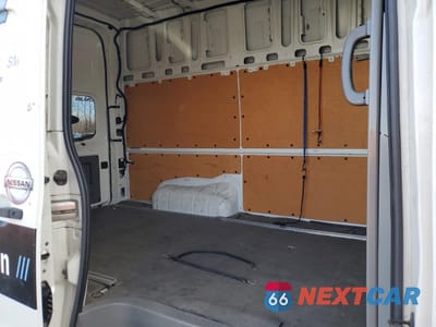 Zdjęcie 11 z 14 samochodu: 2018 NISSAN NV 2500 DELIVERY VAN VIN:1N6BF0LY2JN806173 - miniatura