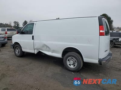 Drugie zdjęcie samochodu z przodu: 2023 CHEVROLET EXPRESS G2 DELIVERY VAN VIN:1GCWGAFP8P1220037 - miniatura