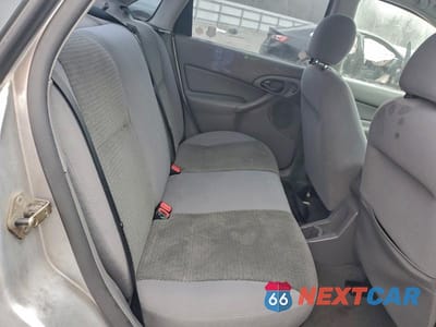 Zdjęcie 10 z 12 samochodu: 2004 FORD FOCUS SE COMFORT VIN:1FAFP34334W138684 - miniatura