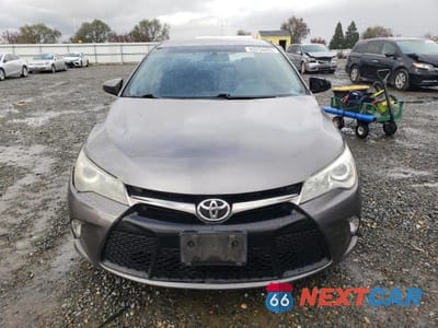 Piąte zdjęcie samochodu w środku: 2016 TOYOTA CAMRY LE VIN:4T1BF1FK8GU527787 - miniatura