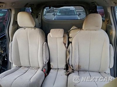 Zdjęcie 10 z 12 samochodu: 2012 TOYOTA SIENNA LE VIN:5TDKK3DC4CS272934 - miniatura
