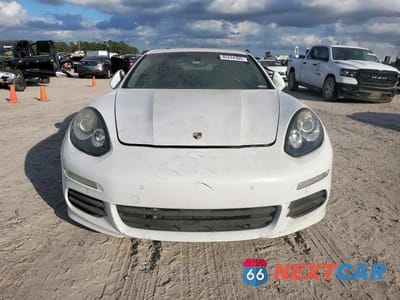 Piąte zdjęcie samochodu w środku: 2014 PORSCHE PANAMERA S HYBRID VIN:WP0AD2A70EL044747 - miniatura