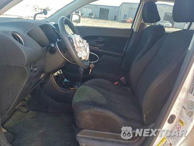 Zdjęcie 7 z 13 samochodu: 2009 TOYOTA SCION XD VIN:JTKKU10459J046543 - miniatura