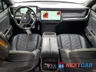 Zdjęcie 8 z 13 samochodu: 2022 RIVIAN R1T LAUNCH EDITION VIN:7FCTGAAL7NN001576 - miniatura