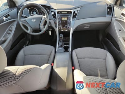Zdjęcie 8 z 12 samochodu: 2011 HYUNDAI SONATA GLS VIN:5NPEB4AC8BH075096 - miniatura