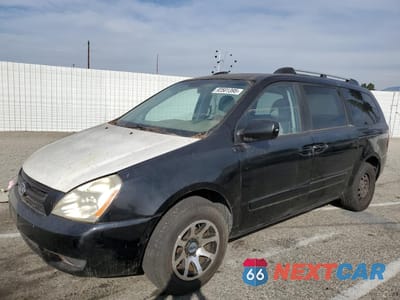 2008 KIA SEDONA EX KNDMB233686241664 - główne zdjęcie licytacji z USA - miniatura